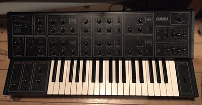 Yamaha CS-15