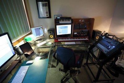studio_omaroo_small.jpg